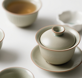 2. 茶具