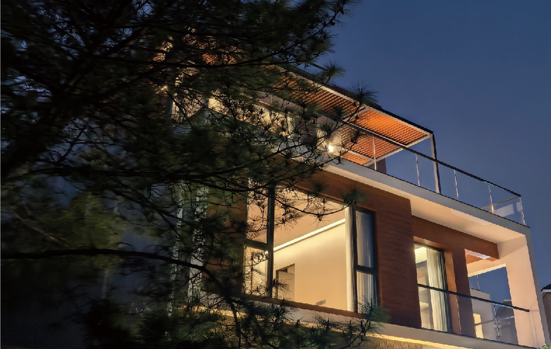 光影之下的诗意栖居