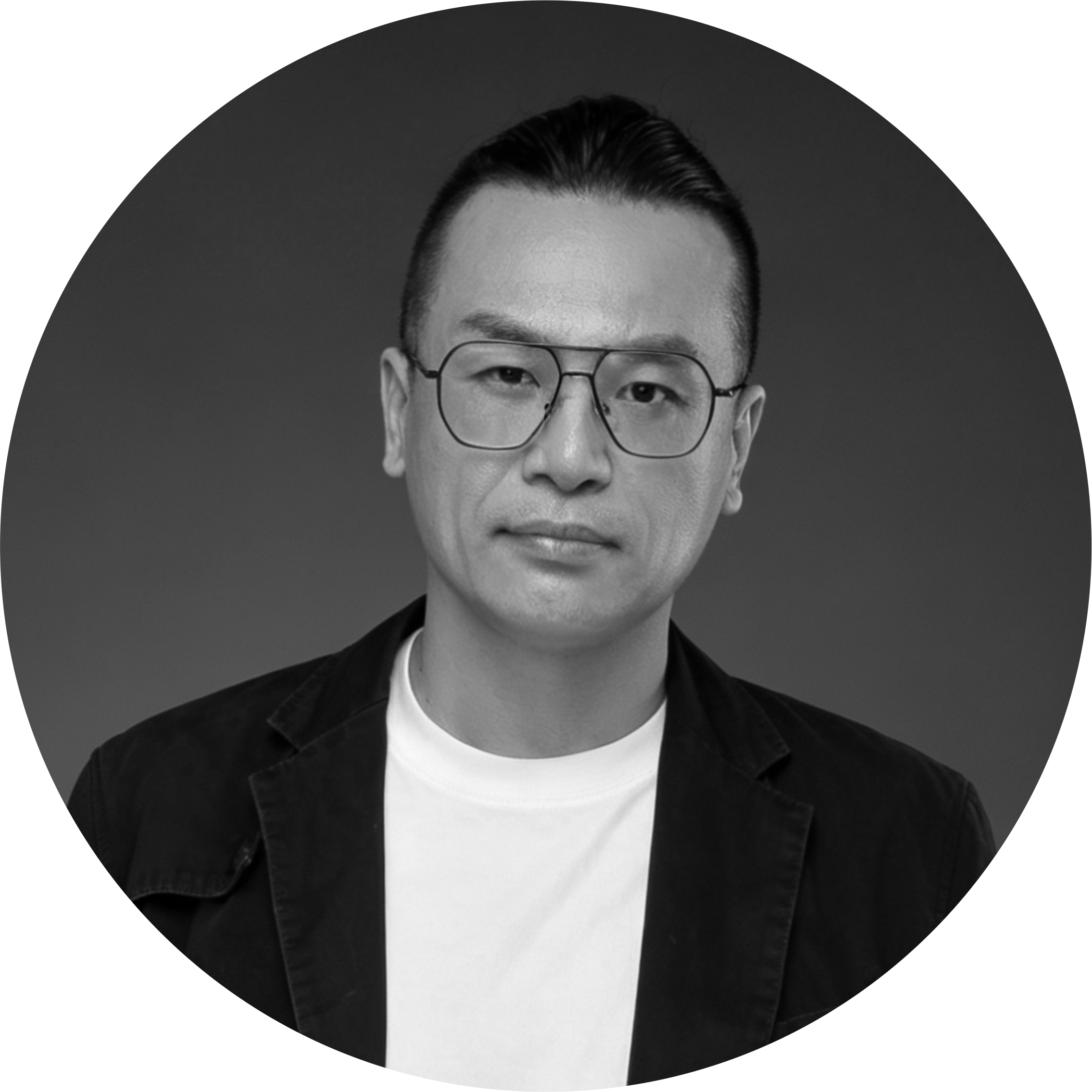 吴秋龑 / 中国